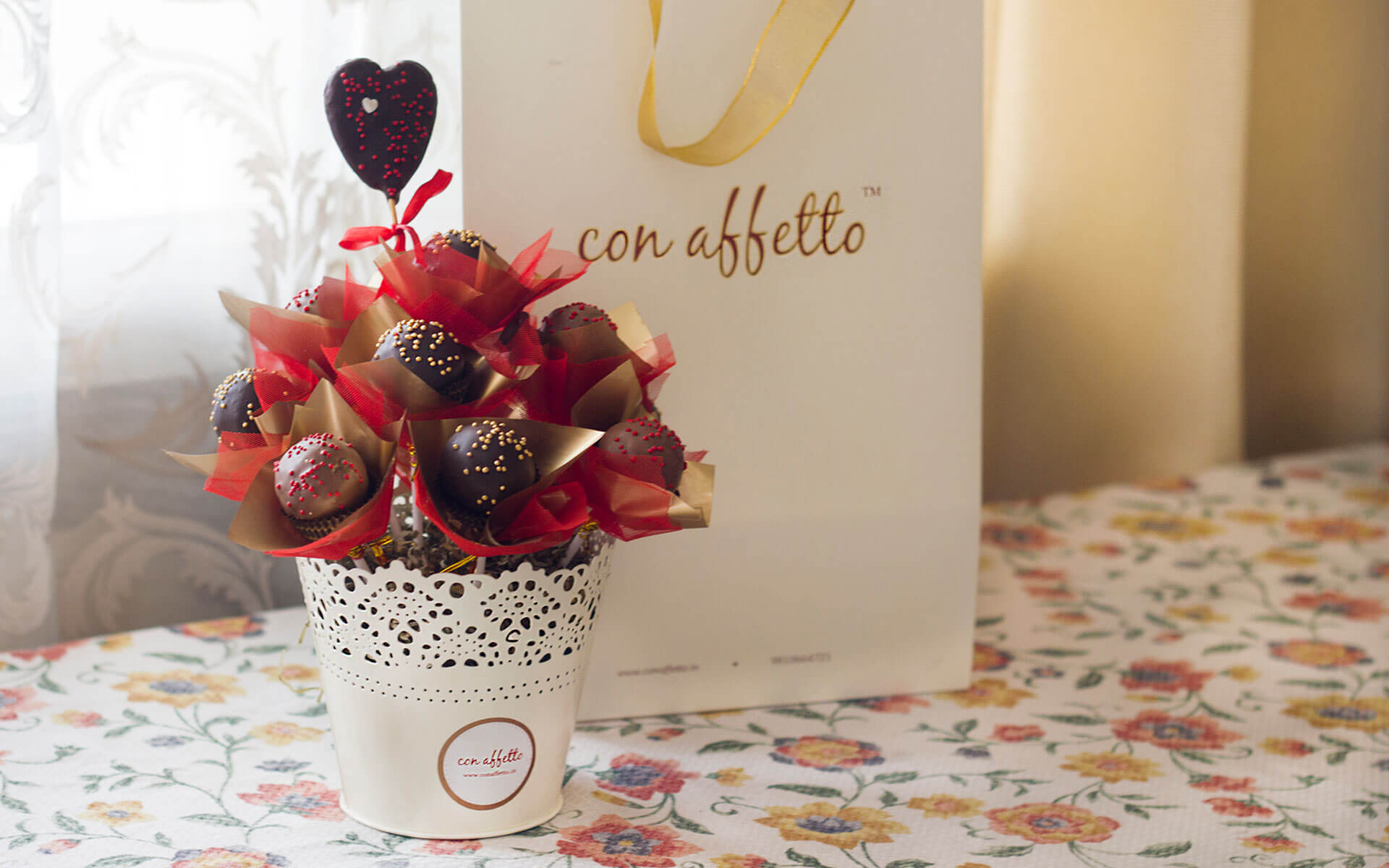 Handcrafted Edible Bouquet – Cupcakes Cookies Cake Pops